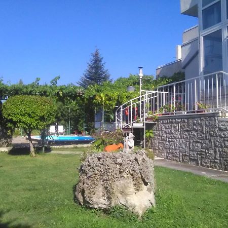 Family Hotel California - Varna Buitenkant foto